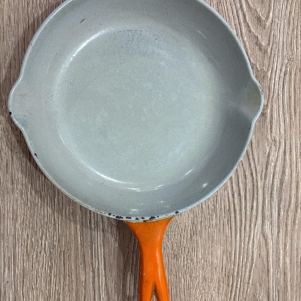 Vintage Descoware Cast Iron Skillet Orange Cream Enamel Belgium ~9" Mid Century - Picture 5 of 11